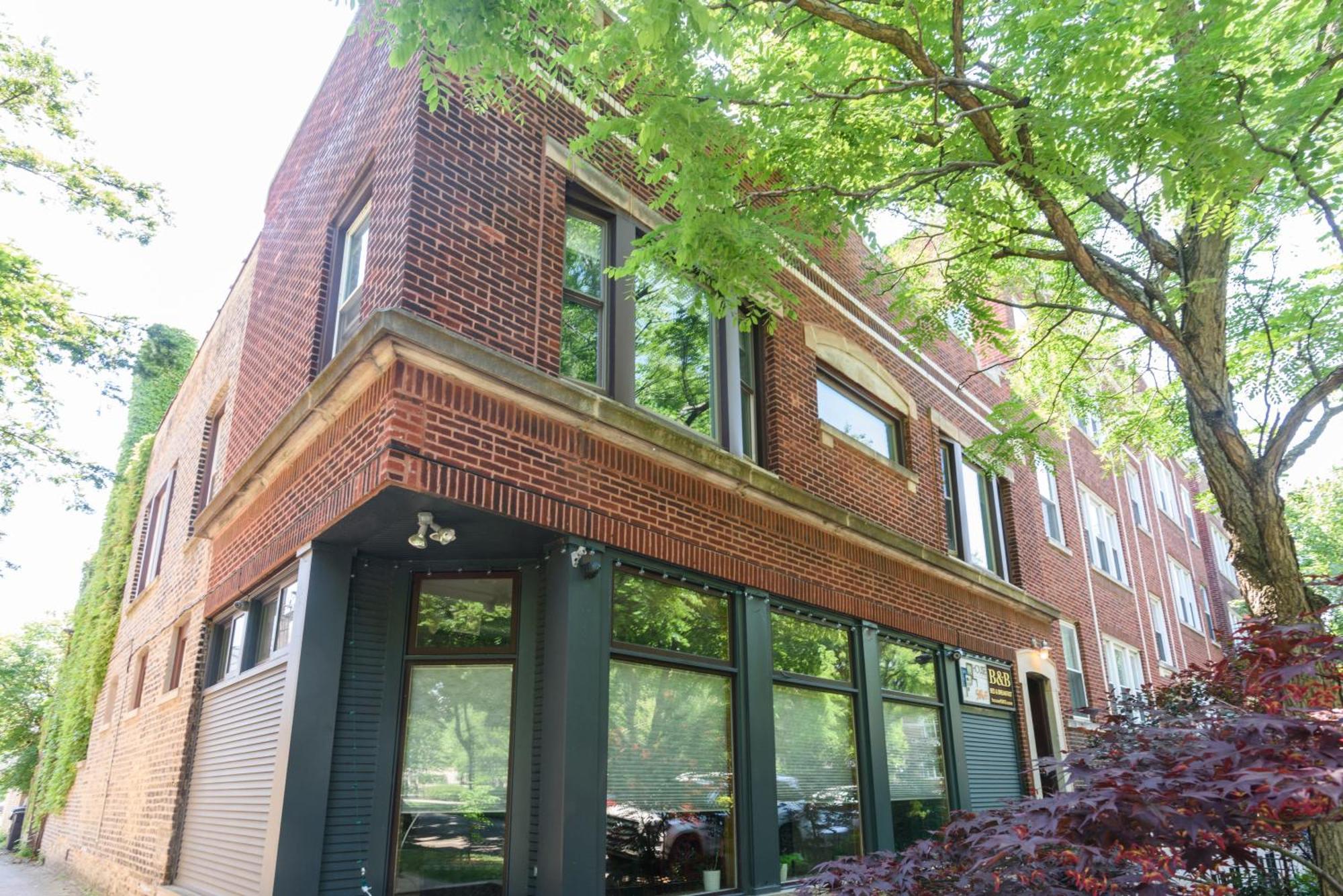 House 5863- Chicago'S Premier Bed And Breakfast Exteriör bild